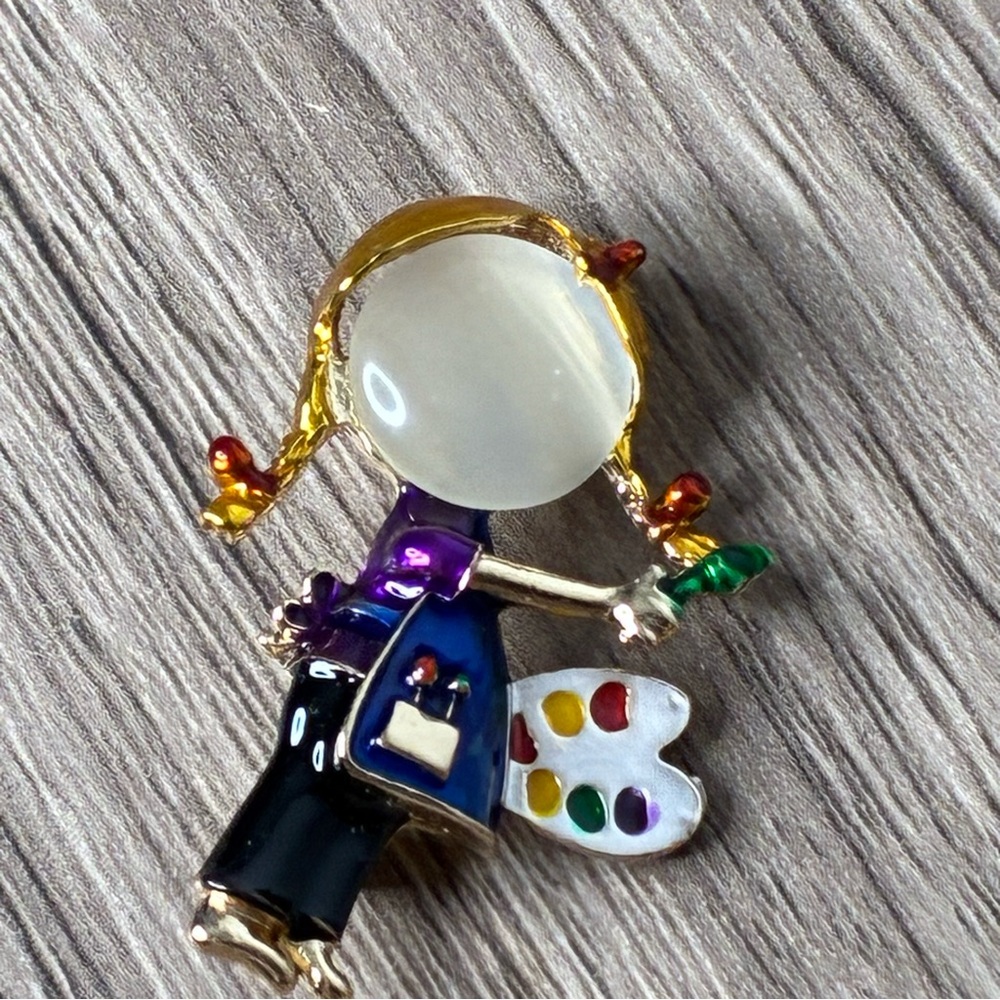 🐼 3/$25 Enamel Artist Girl Brooch with Palette - Multicolor